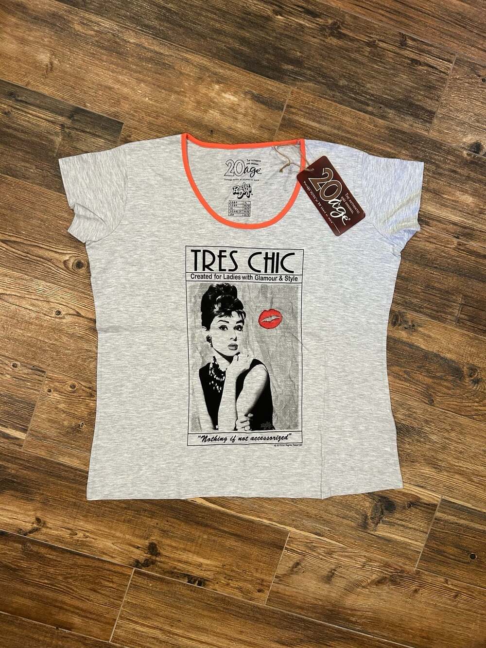 20age Radio Days Tres Chic Audrey Hepburn Graphic Tee Size XL NWT